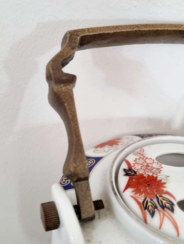 Japanese porcelain Tea Pot Imari style pattern with solid brass handle