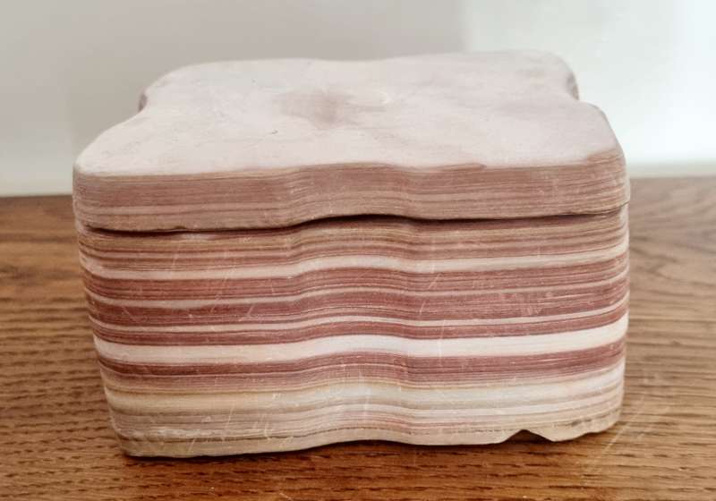 Beautiful Smooth Natural Soap Stone Trinket Jewelry Box/Container