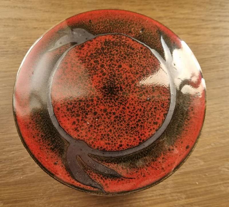 Beautiful hand-crafted lidded bowl or dish by Benjamin Burns of Great White Oak Gallery in Seagrove
