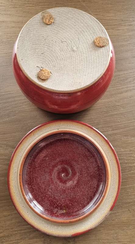 Beautiful hand-crafted lidded bowl or dish by Benjamin Burns of Great White Oak Gallery in Seagrove