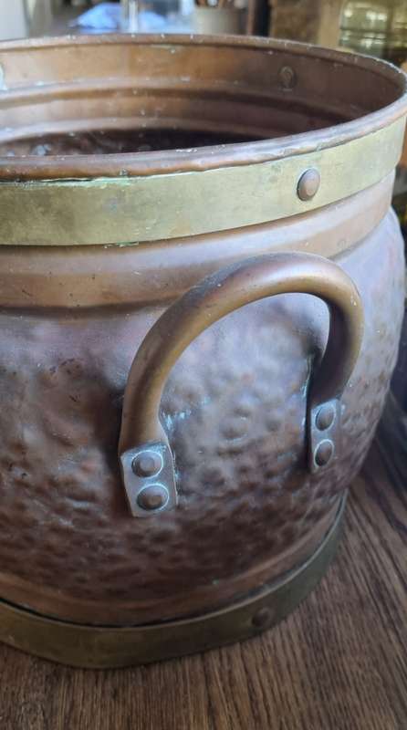 Old Large Brass/Copper Hammered Handled Pot