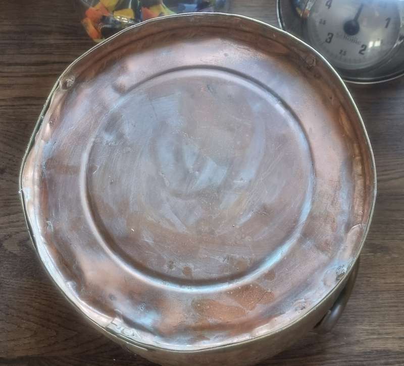 Old Large Brass/Copper Hammered Handled Pot