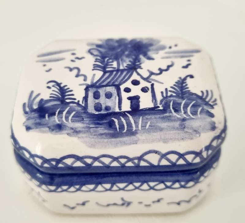 Handpainted Coimbra Portugal blue and white Trinket Box
