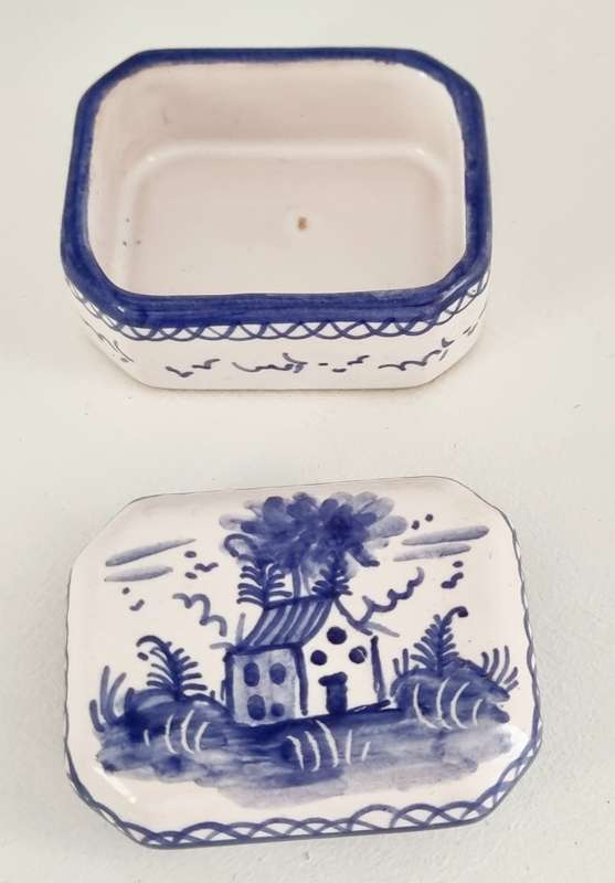 Handpainted Coimbra Portugal blue and white Trinket Box