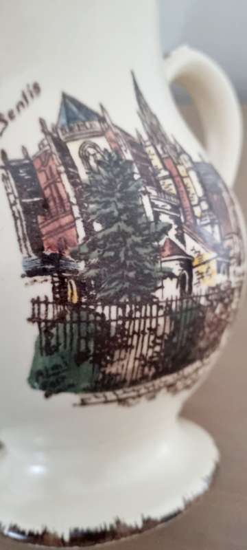 Senlis Cathedral (French/France: Cathédrale Notre-Dame de Senlis) Porcelain Water Jug