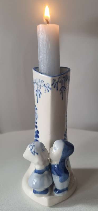 Handpainted Delft Holland Blue and White Heart Porcelain kissing couple, Candlestick/ bud vase