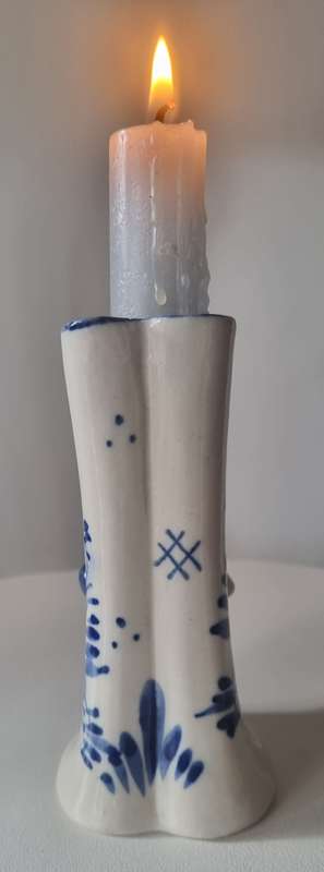 Handpainted Delft Holland Blue and White Heart Porcelain kissing couple, Candlestick/ bud vase