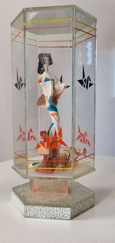 Vintage 1960's Geisha Doll in Glass Plexi Box