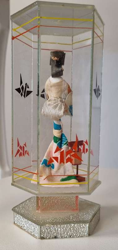 Vintage 1960's Geisha Doll in Glass Plexi Box