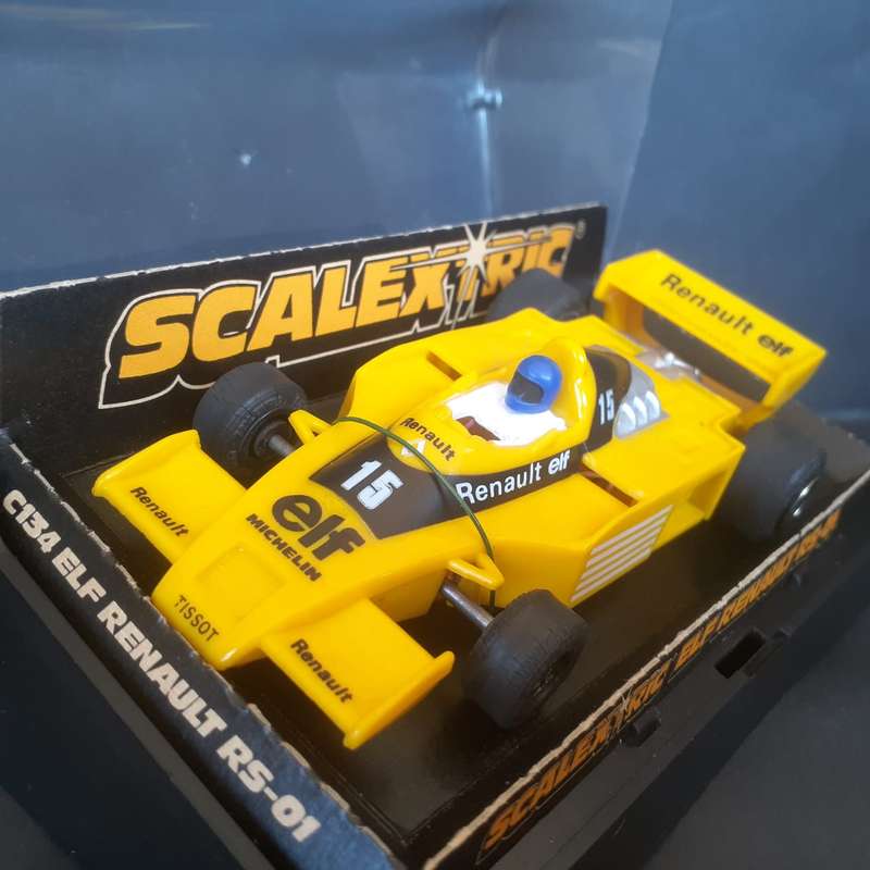 Scalextric C134 Elf Renault RS01 Boxed