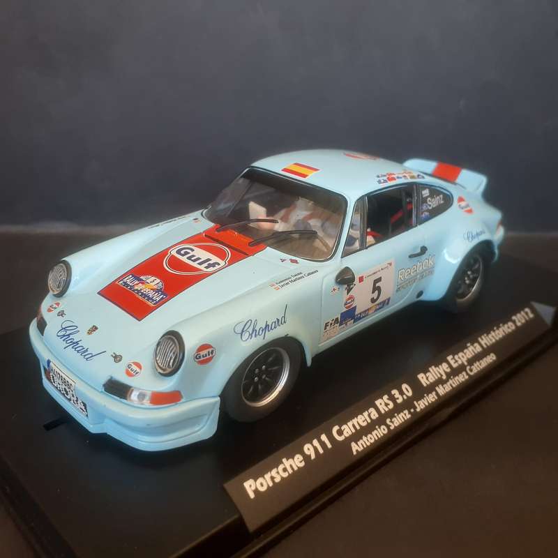 FlySlot 36104 Porsche 911 Carrera RS 3.0 Gulf Boxed with Slot-it Motor