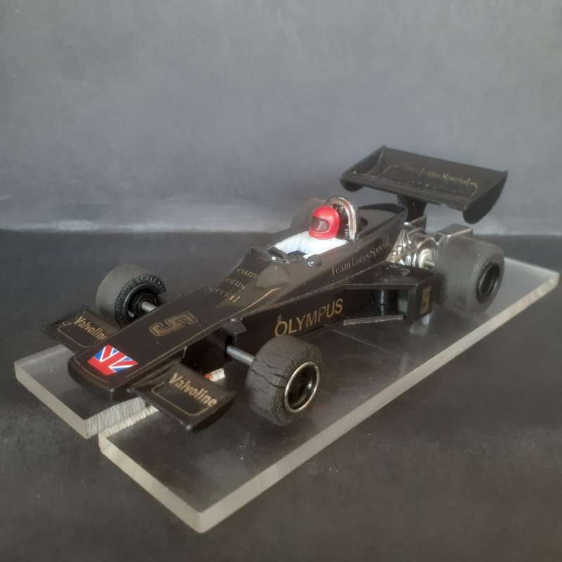 Scalextric C126 Lotus 77 John Player Special