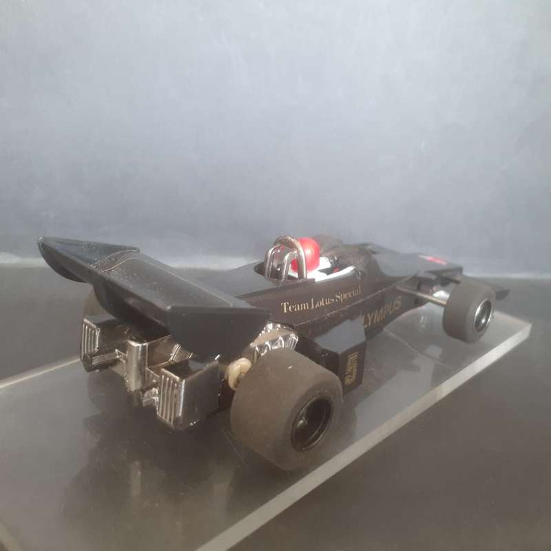 Scalextric C126 Lotus 77 John Player Special