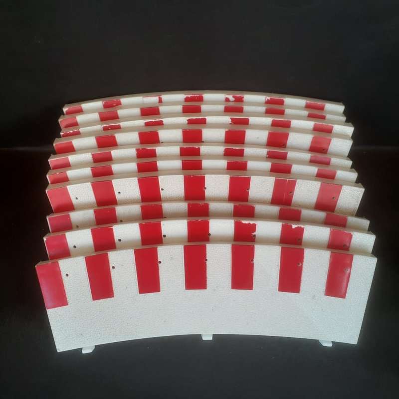 10 x Ninco Track Borders No.4 R2 Curve Outer