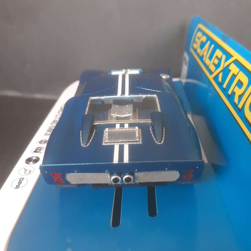 Scalextric C3916 Ford GT40 Mk.II 12h Sebring 1967 Boxed