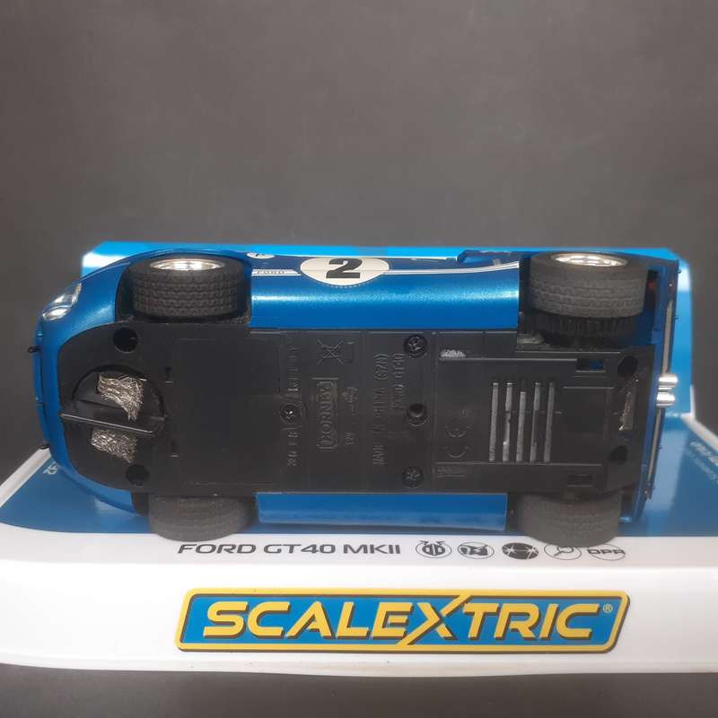Scalextric C3916 Ford GT40 Mk.II 12h Sebring 1967 Boxed