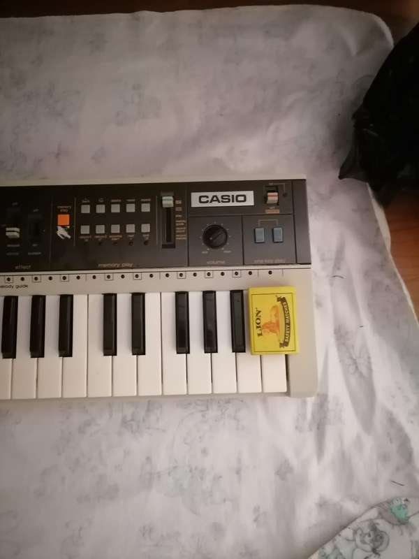 Casio Casiotone MT-70 Mini Keyboard