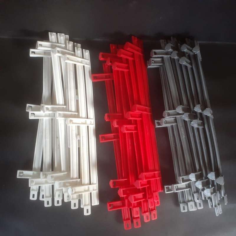 20 x Ninco Crash Barriers