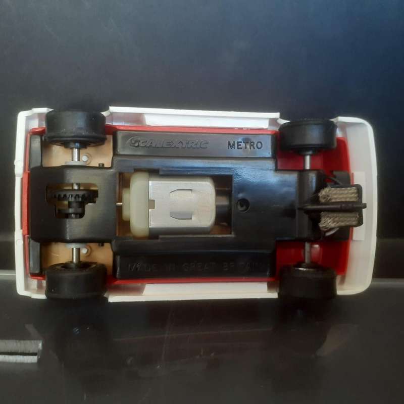 Scalextric C214 MG Metro 6R4 Total