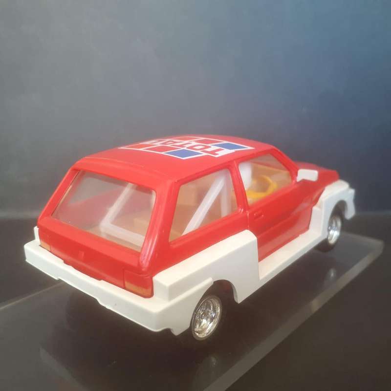 Scalextric C214 MG Metro 6R4 Total