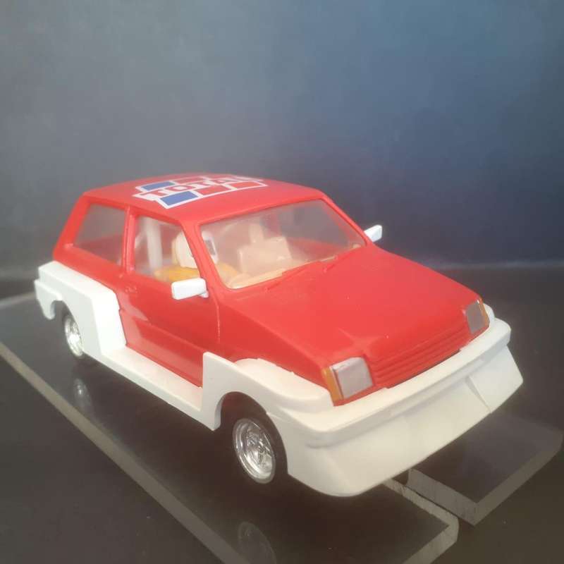 Scalextric C214 MG Metro 6R4 Total
