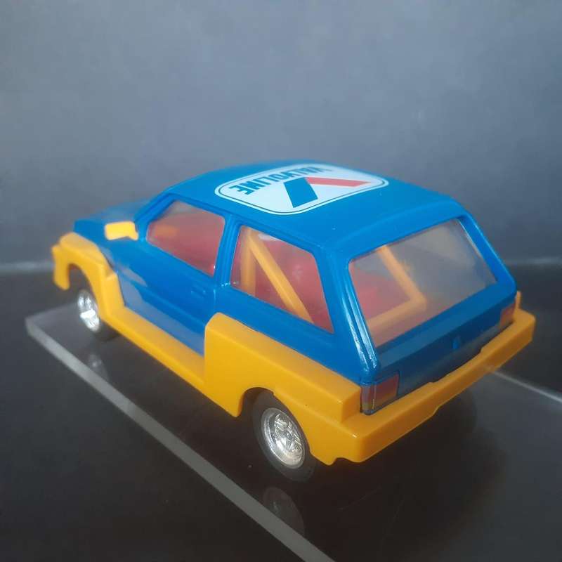 Scalextric C215 MG Metro 6R4 Valvoline