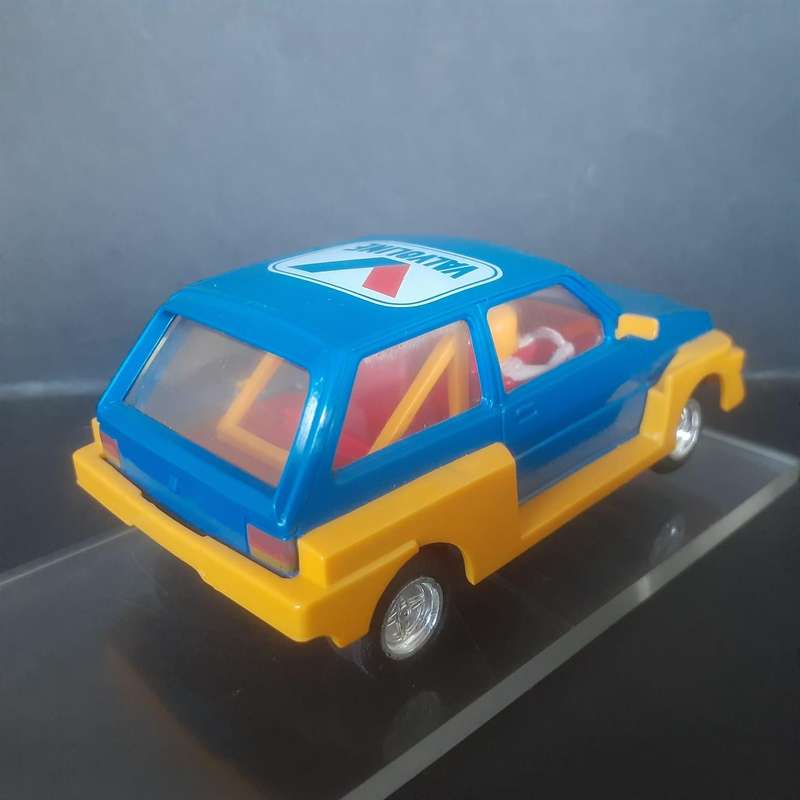 Scalextric C215 MG Metro 6R4 Valvoline
