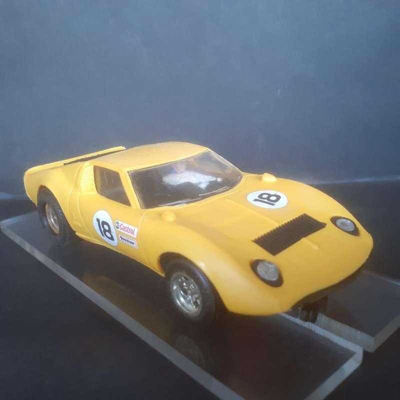 Scalextric C17 Lamborghini Miura