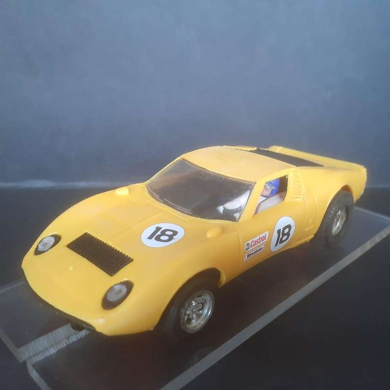 Scalextric C17 Lamborghini Miura