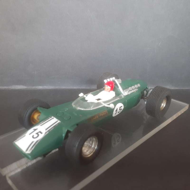 Scalextric C5 Europa Vee Race Tuned Powersledge