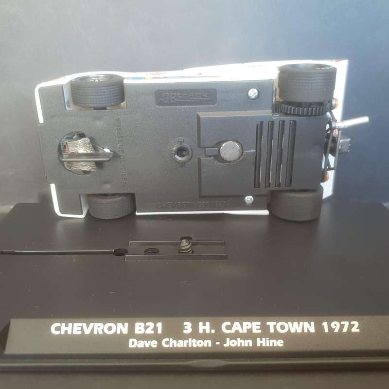 FlySlot 24102B Chevron B21 Lucky Strike 3hour Cape Town 1973