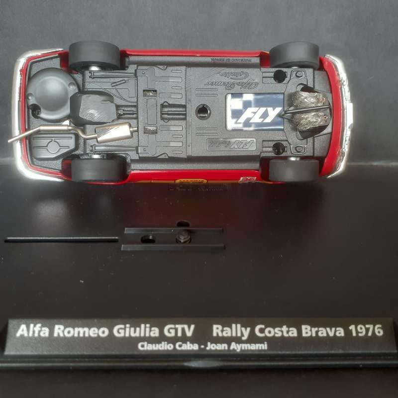 Fly Alfa Romeo Giulia GTV Rallye Costa Brava 1976 with a Fly Racing motor.