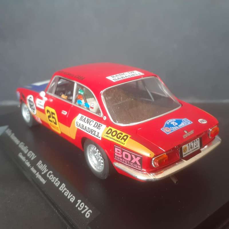 Fly Alfa Romeo Giulia GTV Rallye Costa Brava 1976 with a Fly Racing motor.