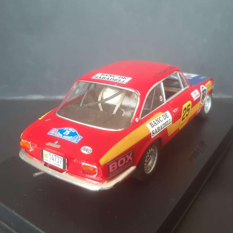 Fly Alfa Romeo Giulia GTV Rallye Costa Brava 1976 with a Fly Racing motor.