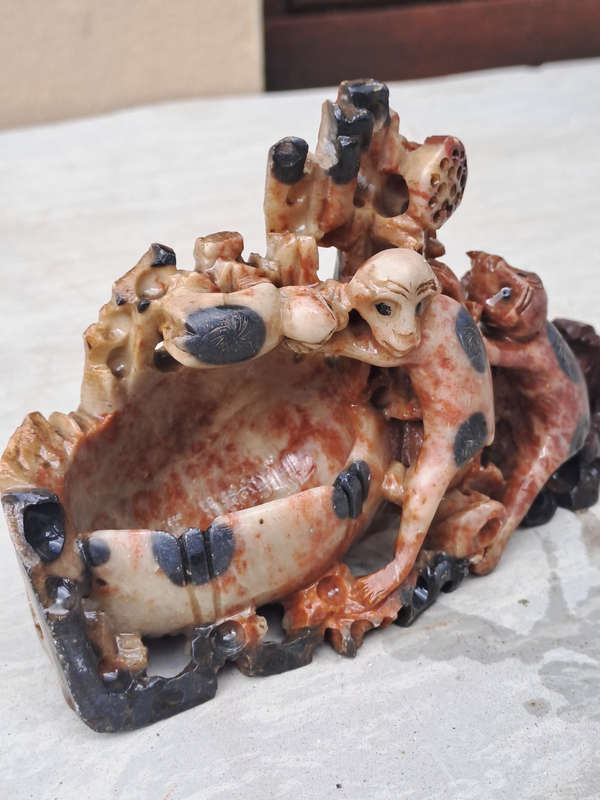 Vintage ornate Chinese soapstone brush pot high detail very nice condition