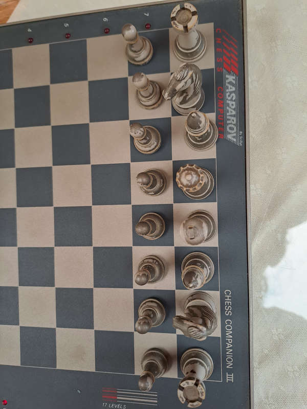 Electronic Kasparov chess computer 17 levels vintage