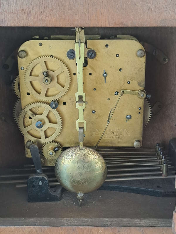 Art Deco vintage mantle clock