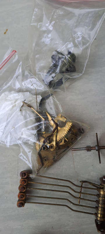 Clock movemnt for spares or repairs FHS 350/020 64 reduced