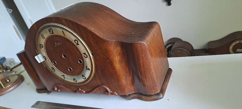 Junghans housing with 4 gongs inside