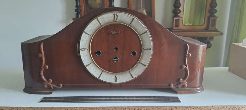 Hermle clock housing Nice
