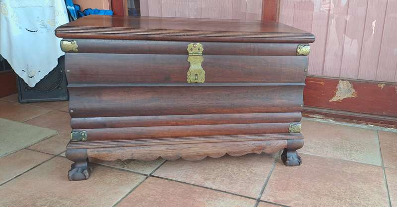 Very Large Very Heavy solid KIAAT  kist