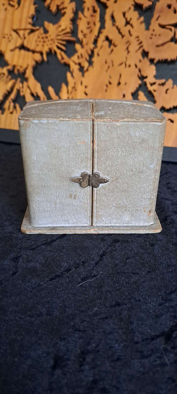 Lovely french made 1930's Art Deco  travelling alarm clock