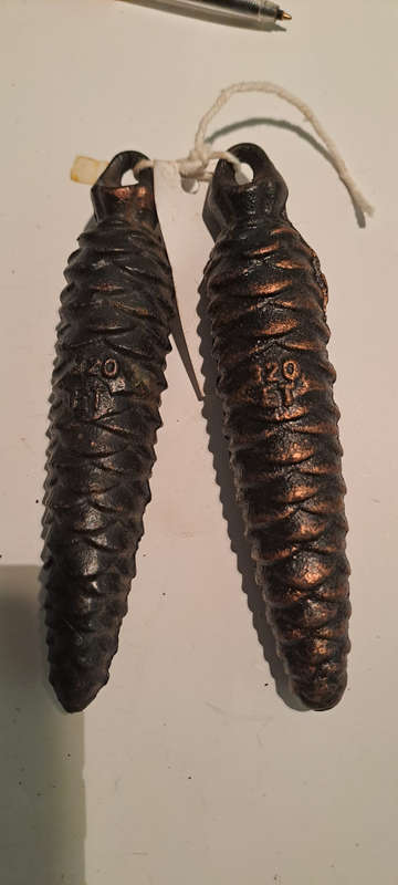 Pair cuckoo clock weights 320 ET