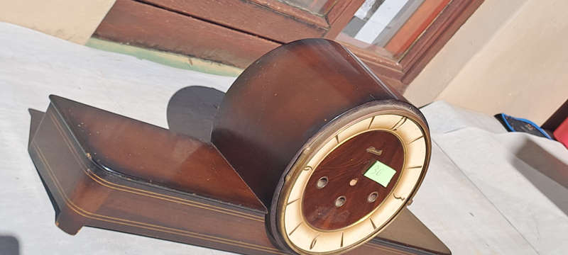Hermle clock housing with 5 gong rods