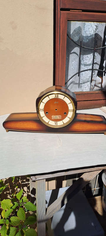 Nice art Deco Schatz clock housing with gong rods
