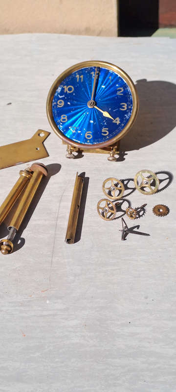 400 Day anniversary clock movement for repairs