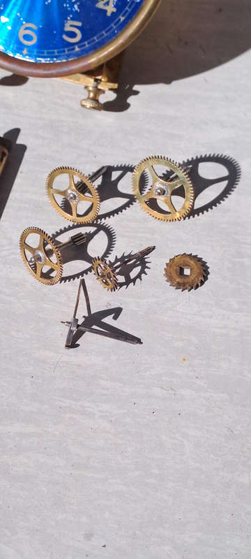 400 Day anniversary clock movement for repairs