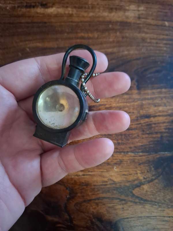 Vintage Head Light keyring