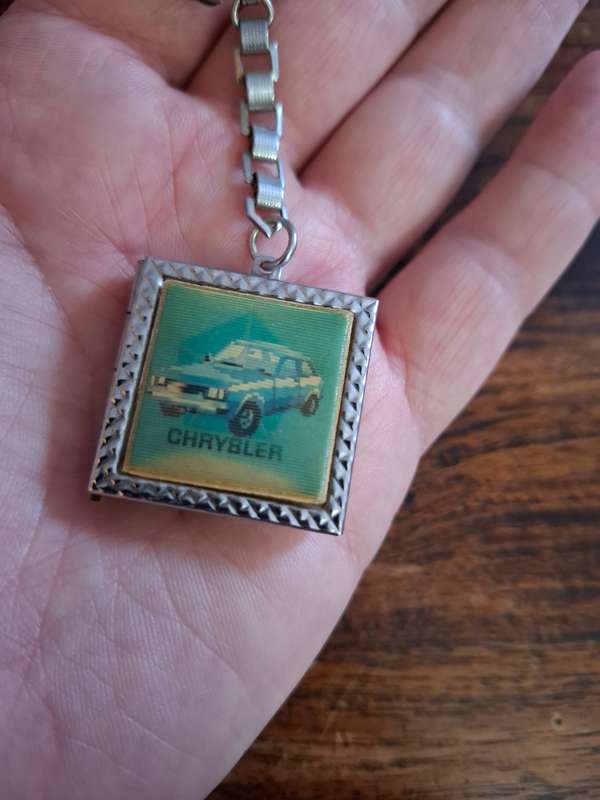Vintage Chrysler keyring Photo Frame