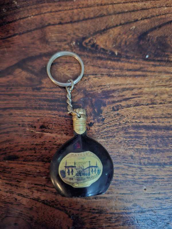 Vintage bottle keyring